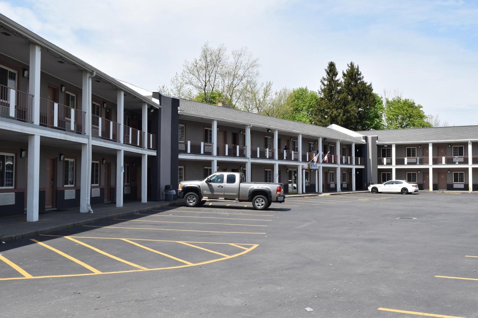 University Manor Inn Buffalo Zewnętrze zdjęcie