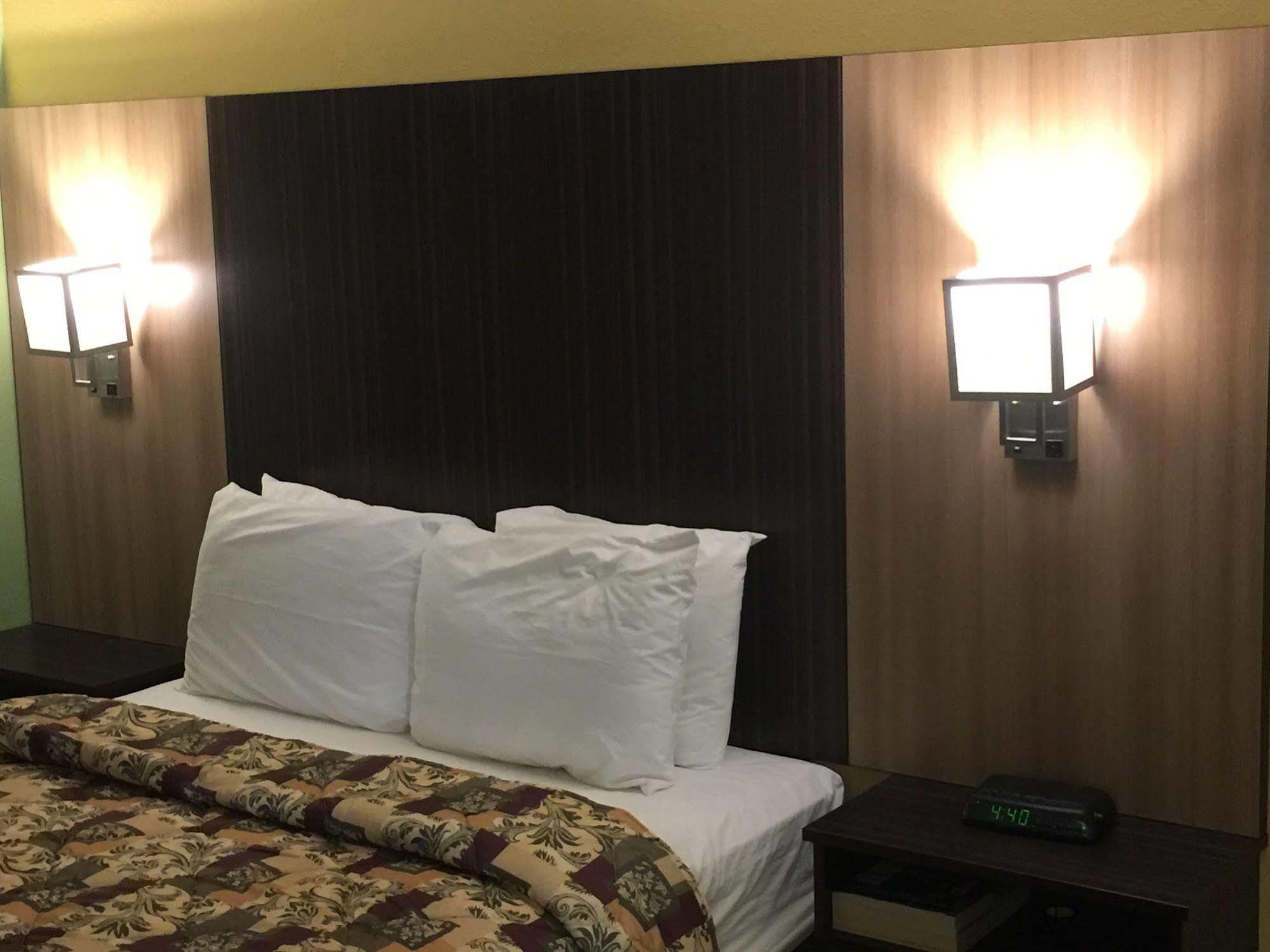 University Manor Inn Buffalo Zewnętrze zdjęcie