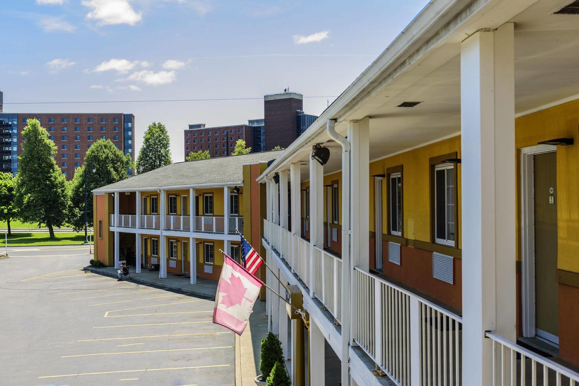 University Manor Inn Buffalo Zewnętrze zdjęcie